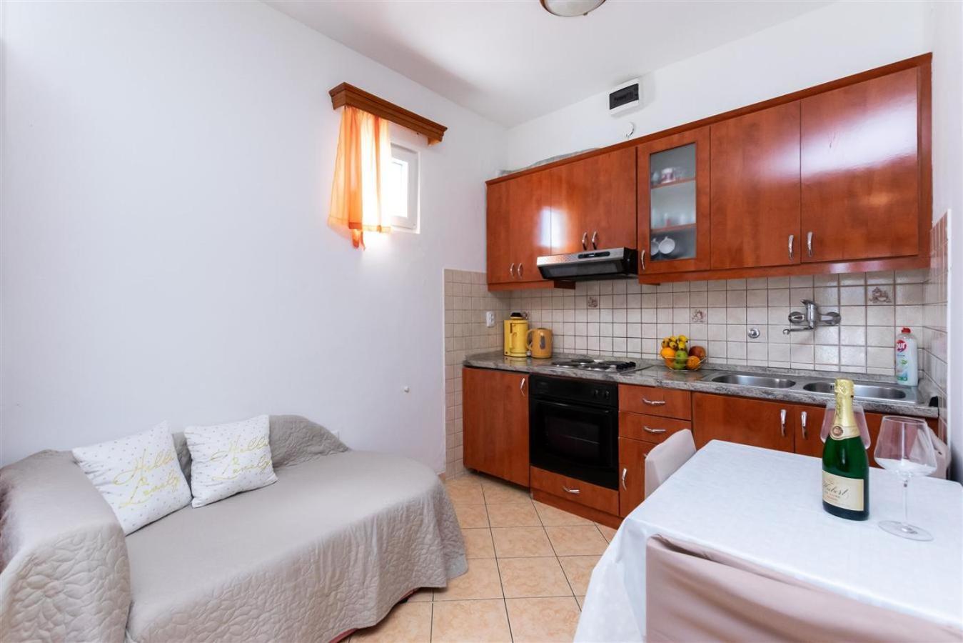 Apartment Dragan I Slavica Lopar Eksteriør bilde