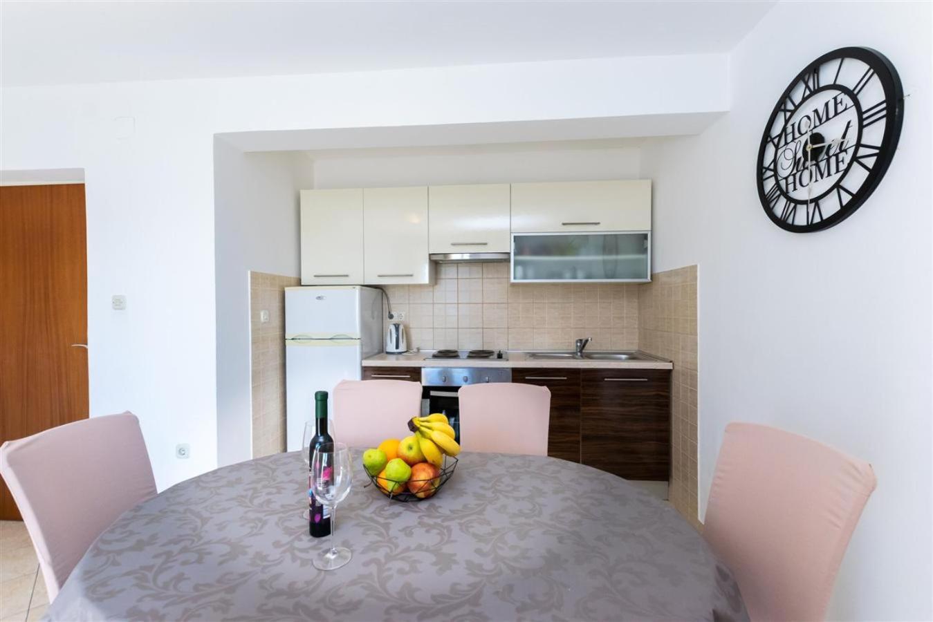 Apartment Dragan I Slavica Lopar Eksteriør bilde