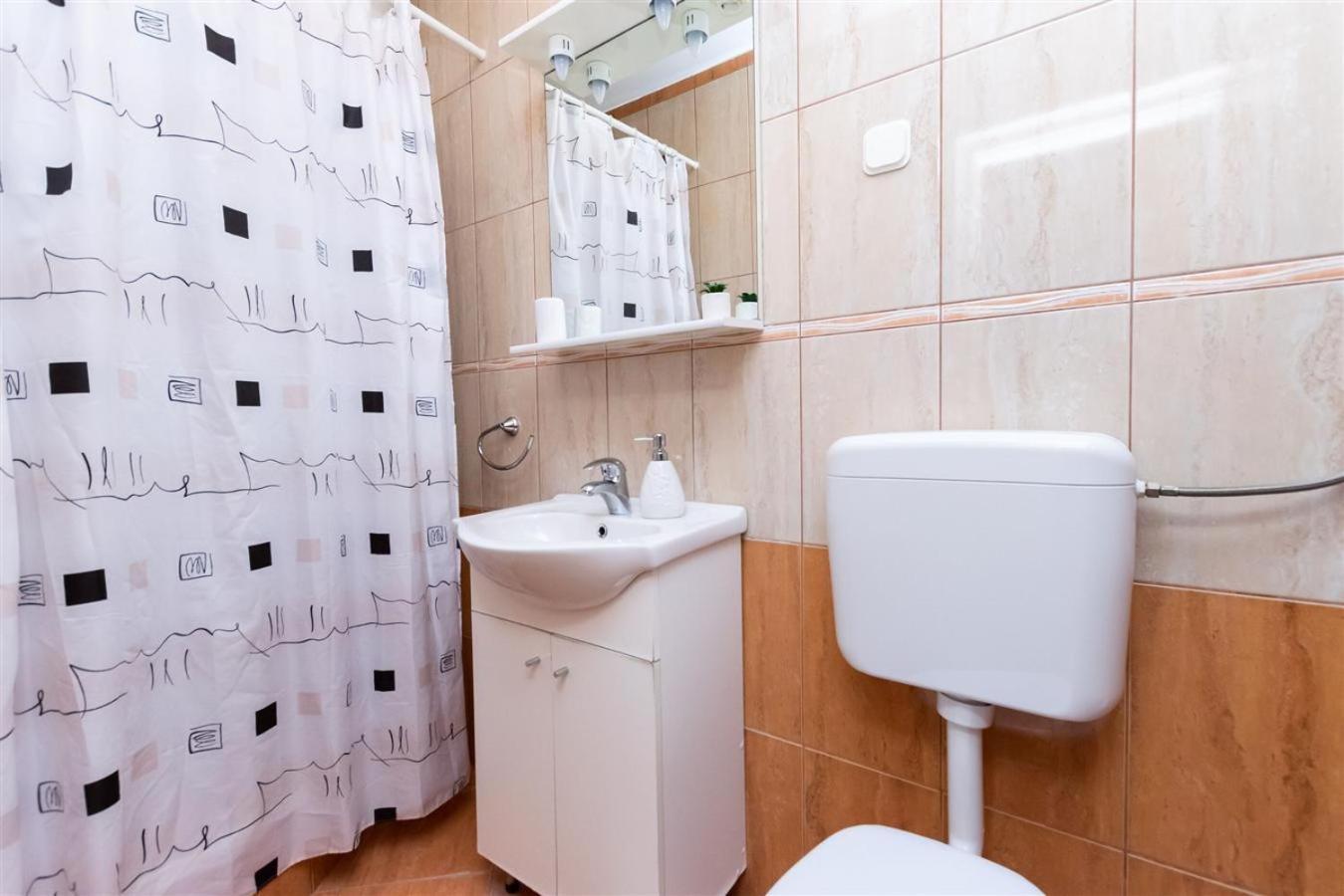 Apartment Dragan I Slavica Lopar Eksteriør bilde