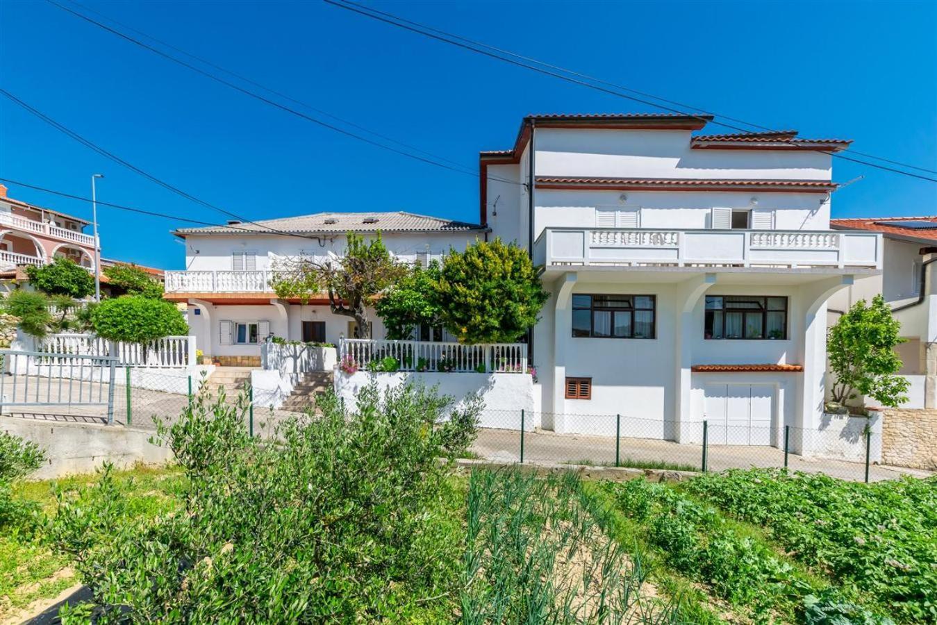 Apartment Dragan I Slavica Lopar Eksteriør bilde